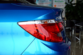 2013款广汽本田理念S1