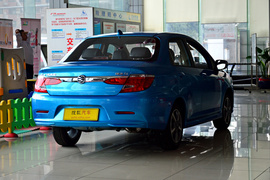 2013款广汽本田理念S1