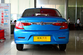 2013款广汽本田理念S1