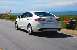 试驾长安福特新蒙迪欧2013款2.0L