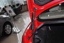 2012款马自达MAZDA6