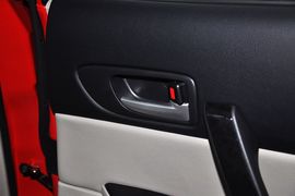 2012款马自达MAZDA6