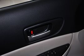 2012款马自达MAZDA6