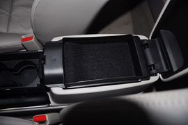 2012款马自达MAZDA6