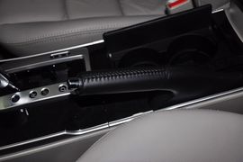 2012款马自达MAZDA6