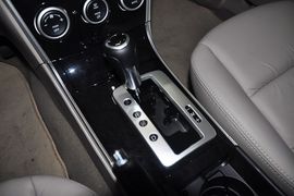 2012款马自达MAZDA6