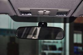 2012款马自达MAZDA6