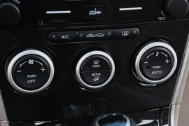 2012款马自达MAZDA6