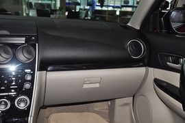 2012款马自达MAZDA6