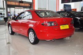 2012款马自达MAZDA6
