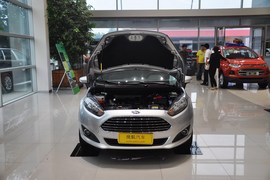 2013款福特嘉年华两厢1.5L自动时尚型