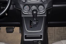 2013款马自达MAZDA5