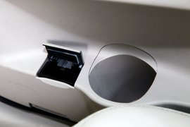 2013款吉利帝豪EC8