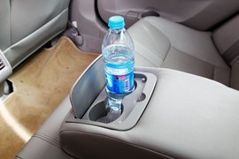 2013款吉利帝豪EC8