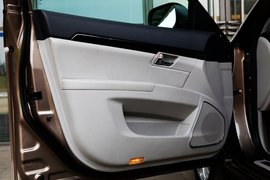 2013款吉利帝豪EC8