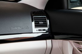 2013款吉利帝豪EC8