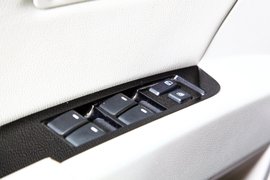 2013款吉利帝豪EC8