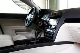 2013款吉利帝豪EC8