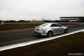 2009款CTS-V外观