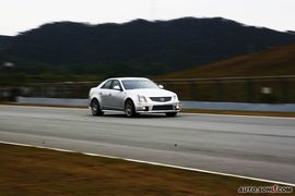 2009款CTS-V外观