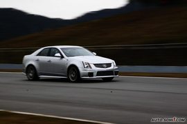 2009款CTS-V外观