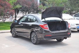 2013款本田凌派1.8L旗舰版