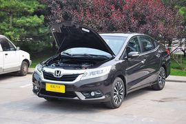 2013款本田凌派1.8L旗舰版