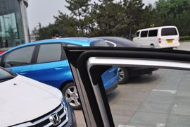 2013款本田凌派1.8L豪华版