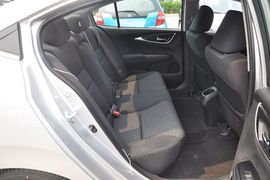 2013款本田凌派1.8L豪华版