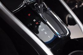 2013款本田凌派1.8L豪华版