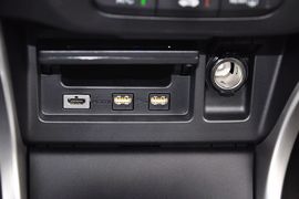 2013款本田凌派1.8L豪华版