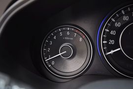 2013款本田凌派1.8L豪华版