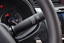 2013款本田凌派1.8L豪华版
