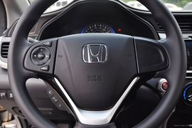 2013款本田凌派1.8L豪华版