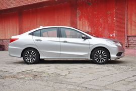 2013款本田凌派1.8L豪华版