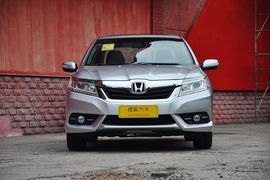 2013款本田凌派1.8L豪华版