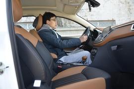   2017款东南DX7 1.5T 自动荣耀版