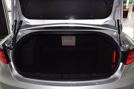 2013款北京绅宝2.0T精英版