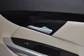 2013款北京绅宝2.0T精英版