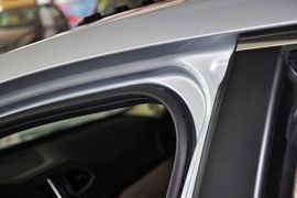 2013款北京绅宝2.0T精英版