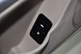 2013款北京绅宝2.0T精英版