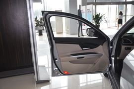 2013款北京绅宝2.0T精英版