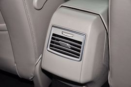 2013款北京绅宝2.0T精英版