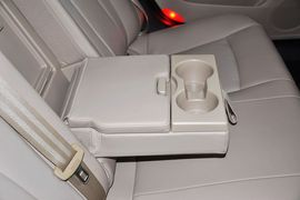 2013款北京绅宝2.0T精英版