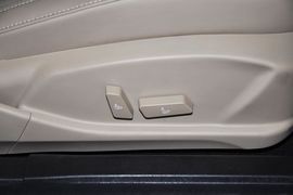 2013款北京绅宝2.0T精英版