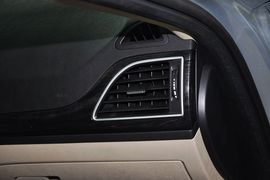 2013款北京绅宝2.0T精英版