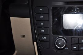 2013款北京绅宝2.0T精英版