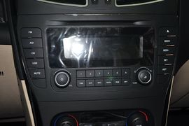 2013款北京绅宝2.0T精英版