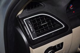 2013款北京绅宝2.0T精英版