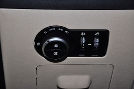 2013款北京绅宝2.0T精英版